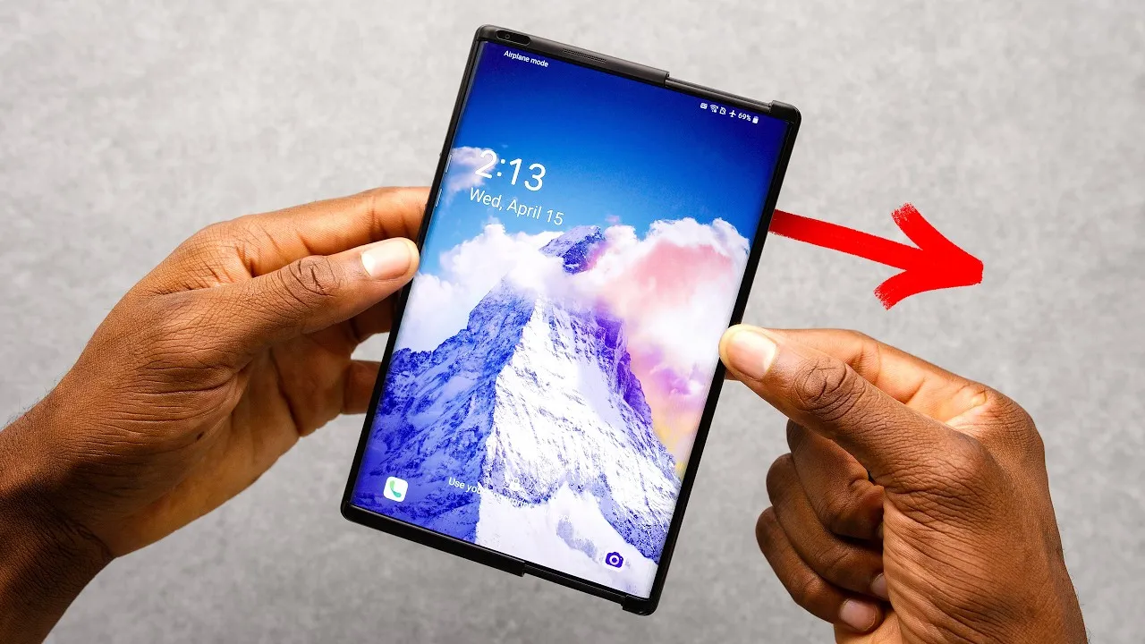 LG’s Unreleased Rollable Phone Surfaces Years Later