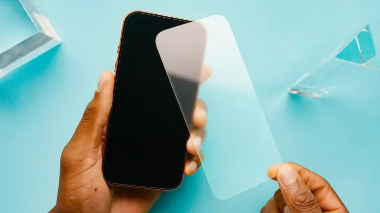 Phone Glass Claims Deceive: It’s Always a Trade-Off